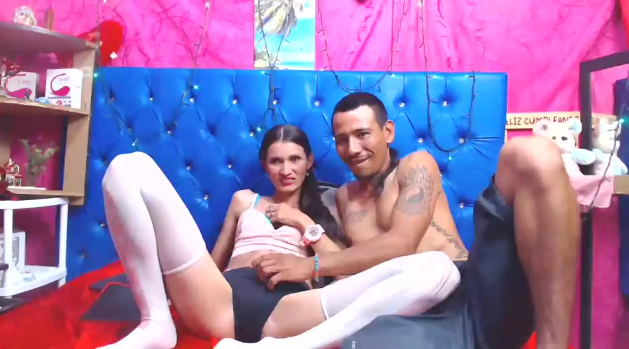 Offline Julianhottifany on Streamray