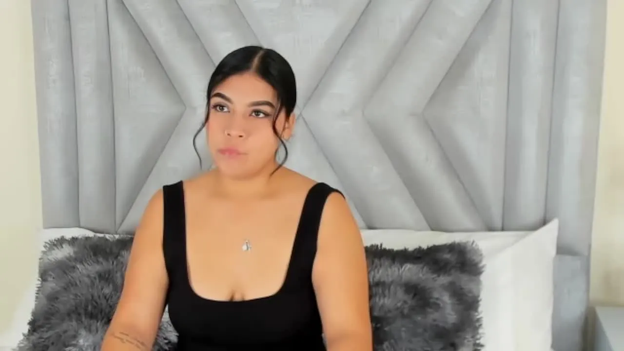 Offline JulietteDupontt on Streamray