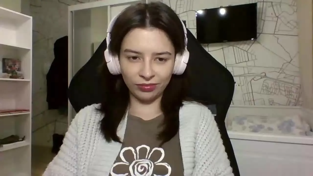 Offline LariceTasty on Streamray