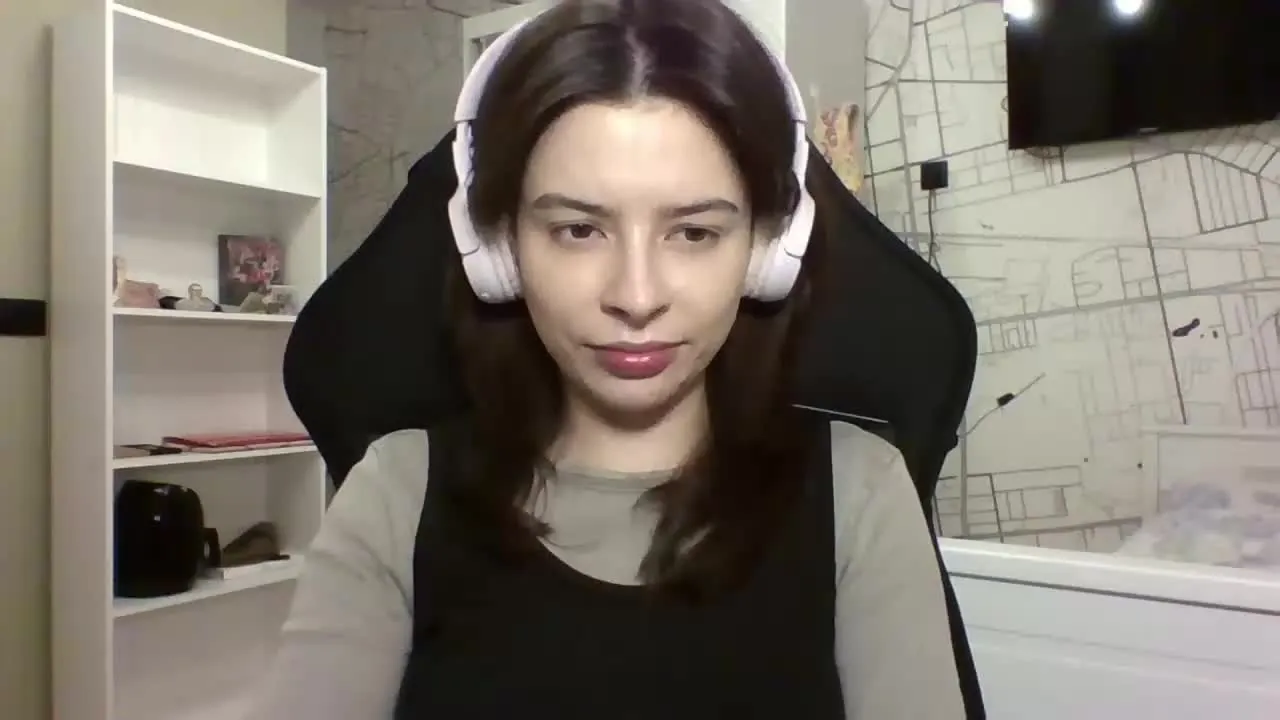 Offline LariceTasty on Streamray