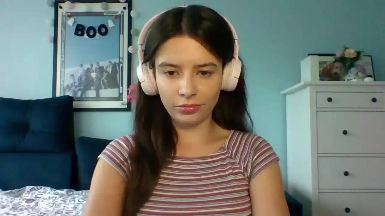 Offline LariceTasty on Streamray