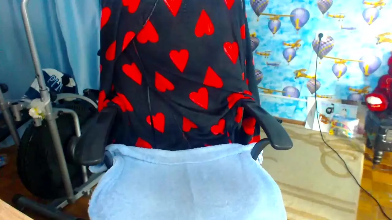 Offline lilrosedoll on Streamray