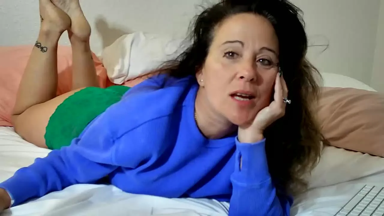 Offline LoveVanessaRay on Streamray