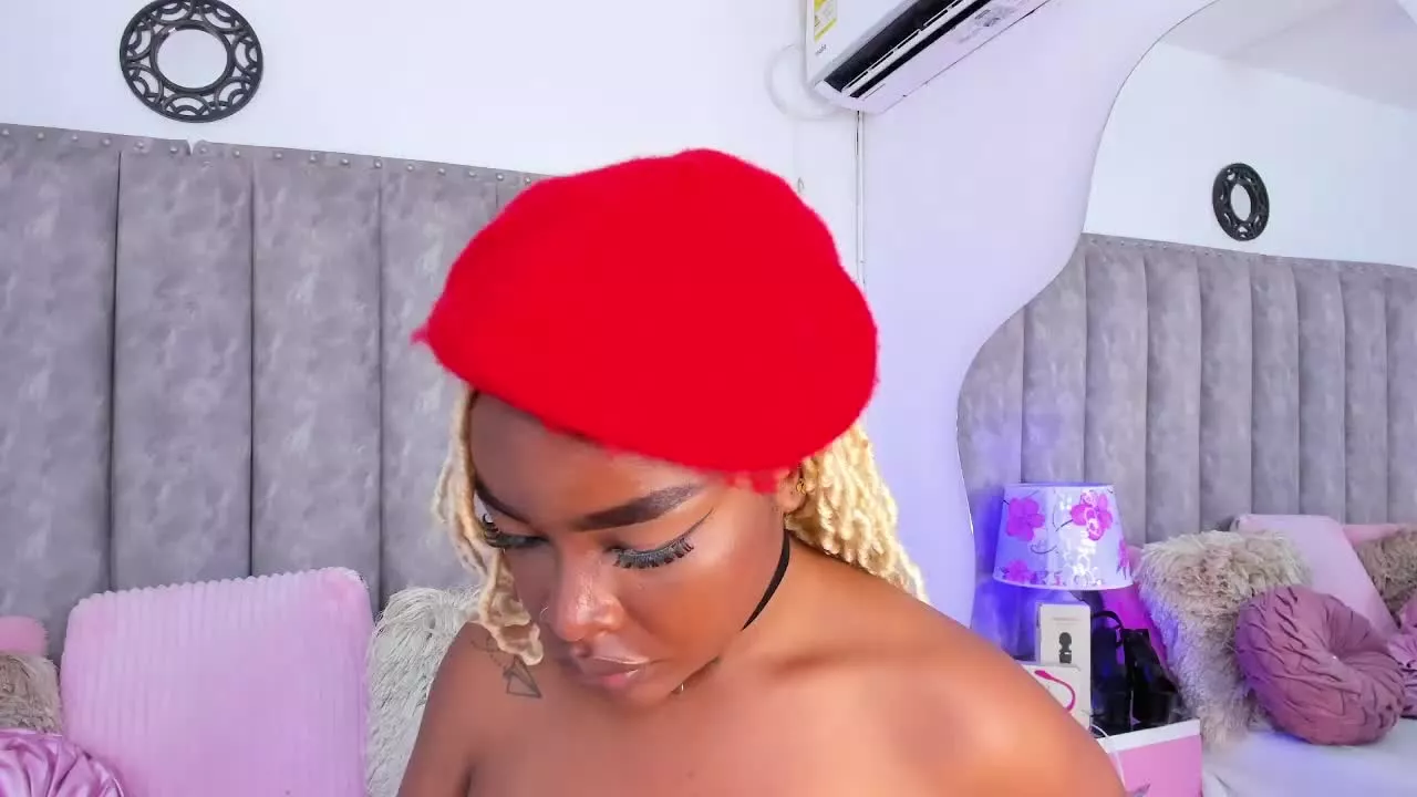 Offline MadinsonLopez on Streamray