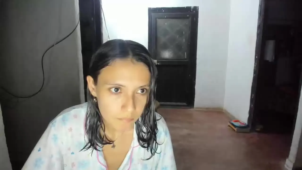 Offline MarianaRabit on Streamray