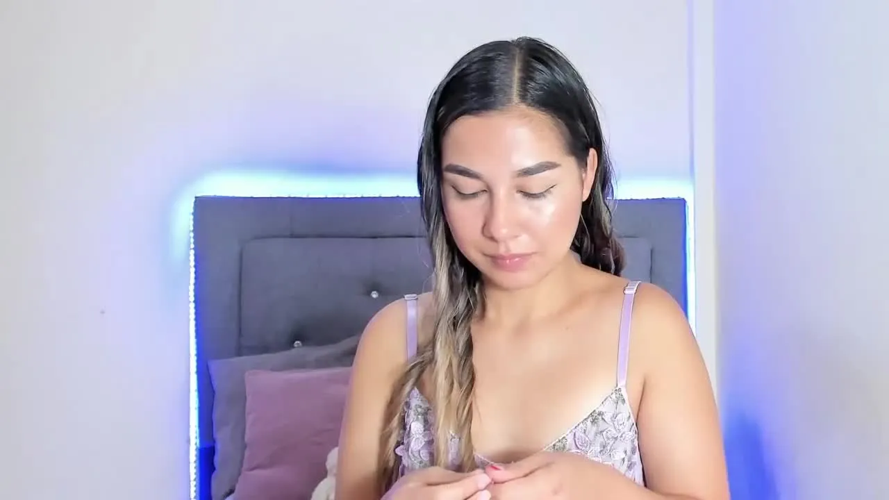 Offline MollyParker on Streamray