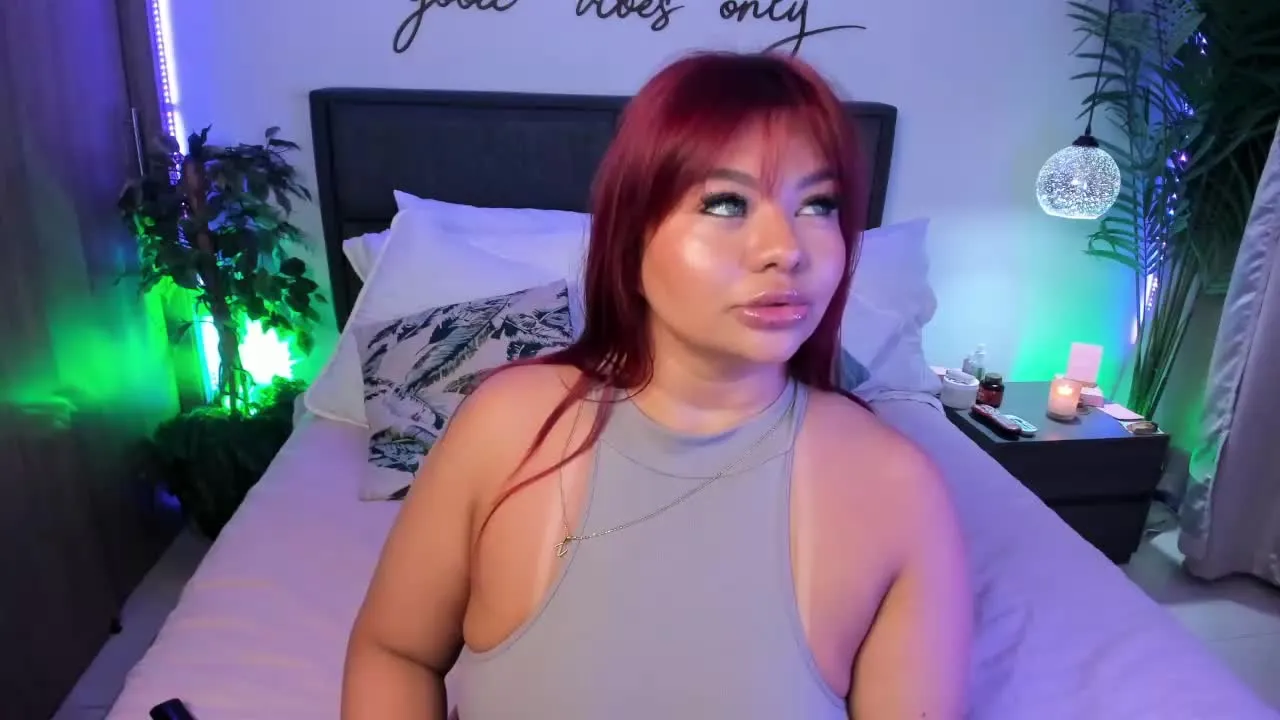 Offline MollyWhite1 on Streamray