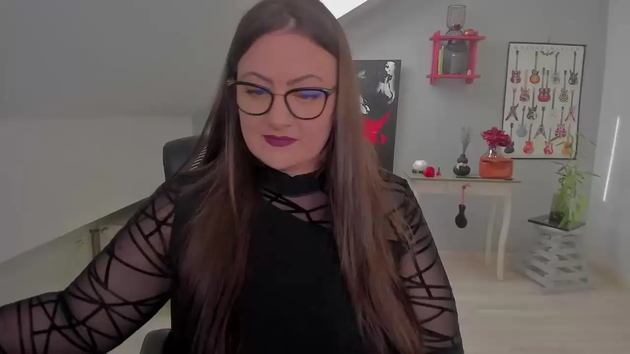 Offline RachelBliss on Streamray