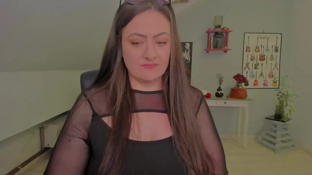 Offline RachelBliss on Streamray