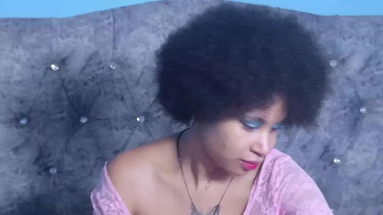 Offline RachellAnnXd on Streamray