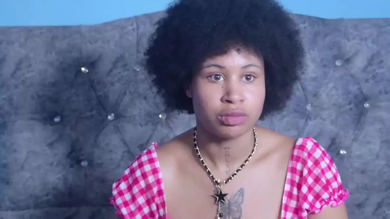 Offline RachellAnnXd on Streamray