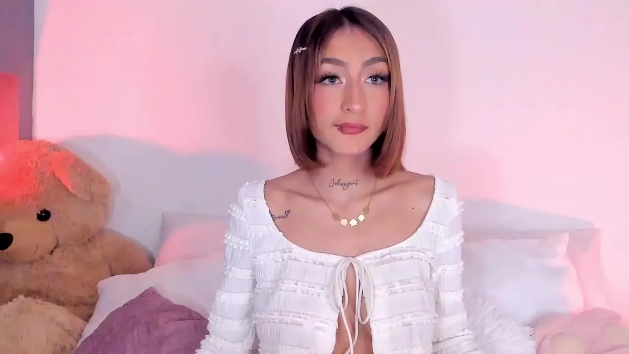 Offline RoseeMonrooe on Streamray