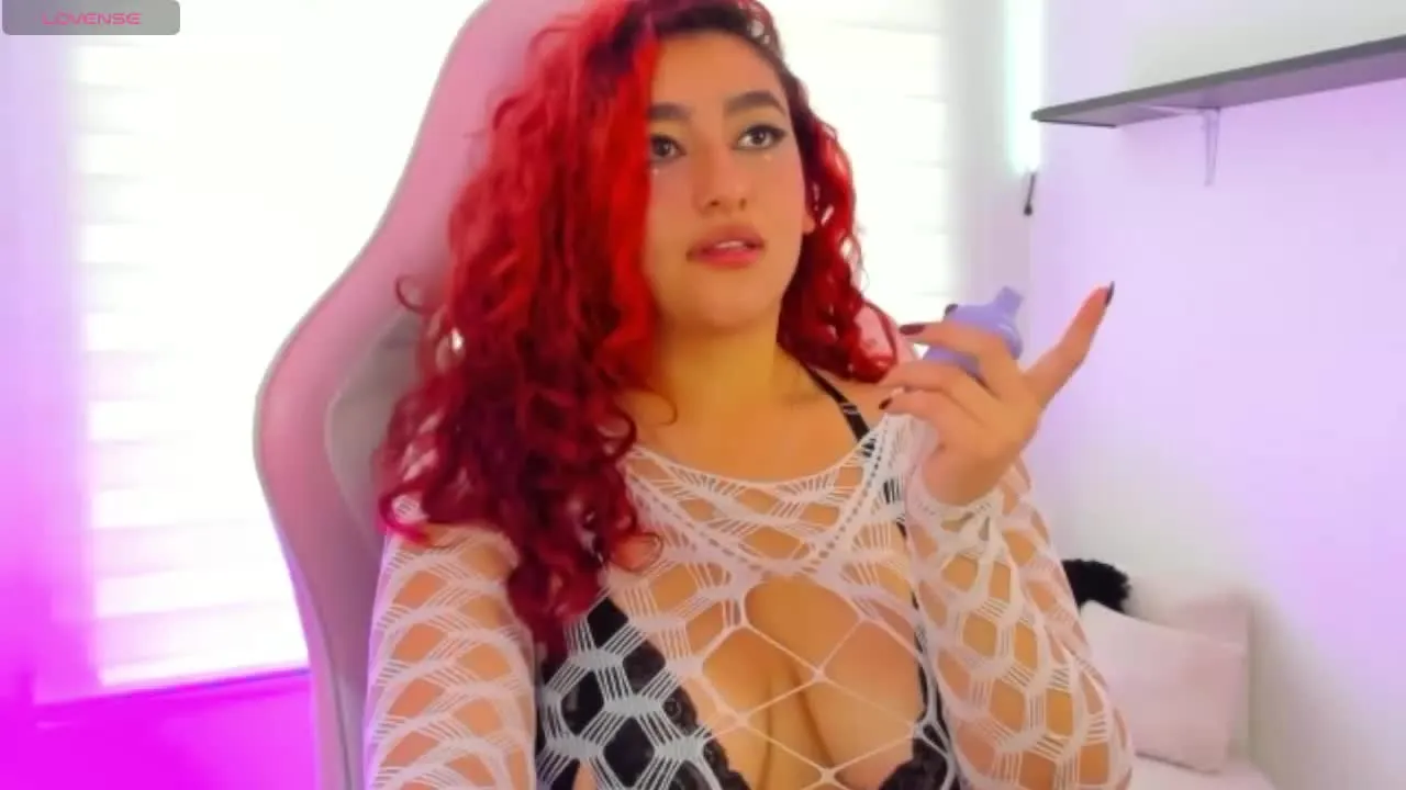 Offline Roxanne_morelli on Streamray