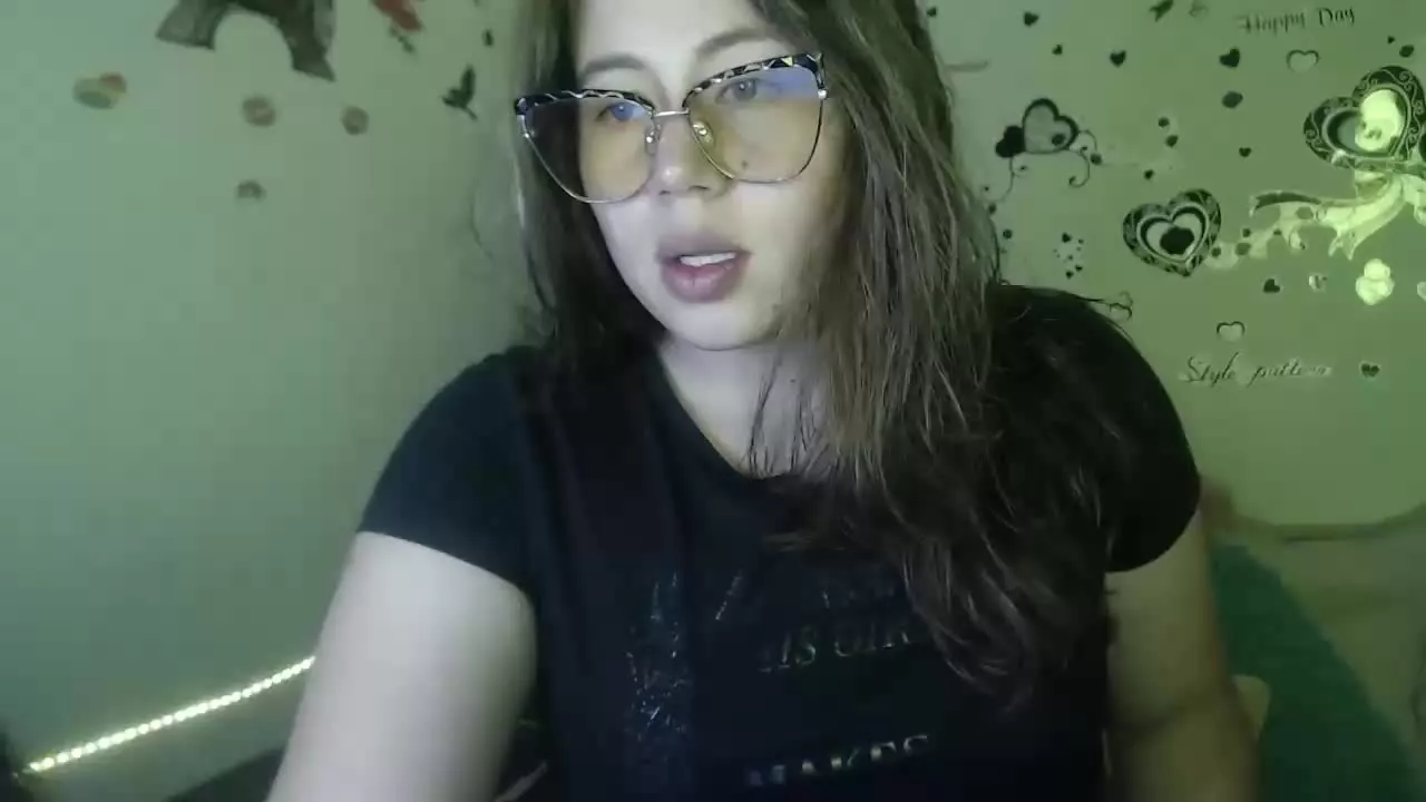 Offline Salome_johnson on Streamray