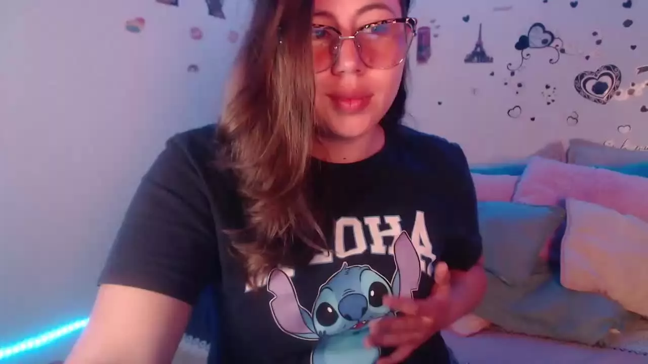 Offline Salome_johnson on Streamray