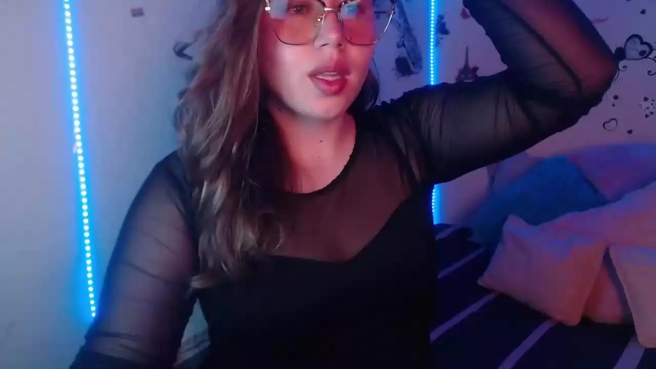 Offline Salome_johnson on Streamray