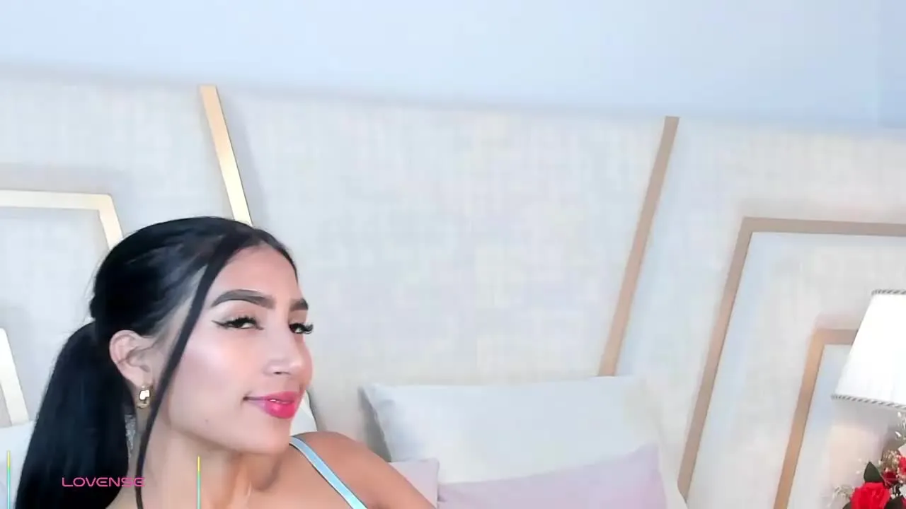 SamantaCarter on Streamray 