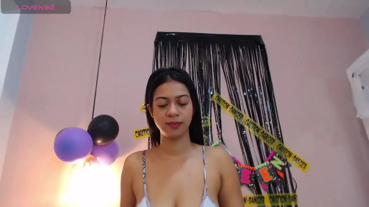 Offline SavannahCruz on Streamray