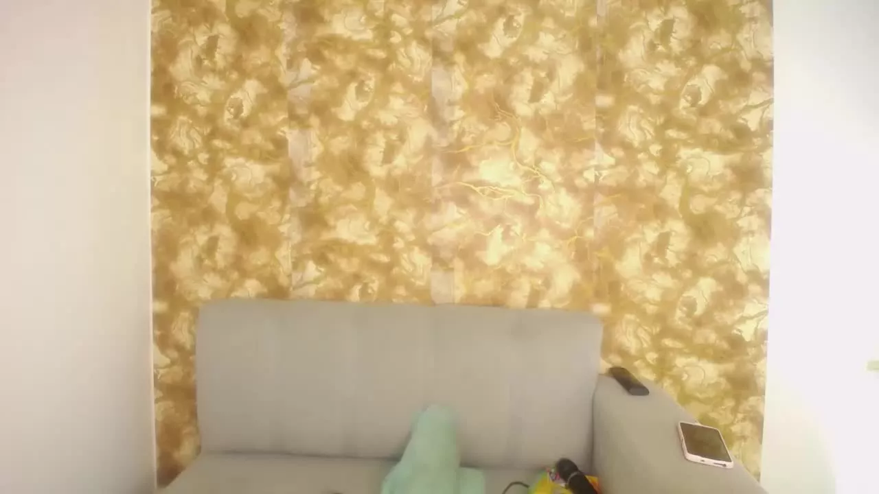 Offline Scarlett_Browm on Streamray