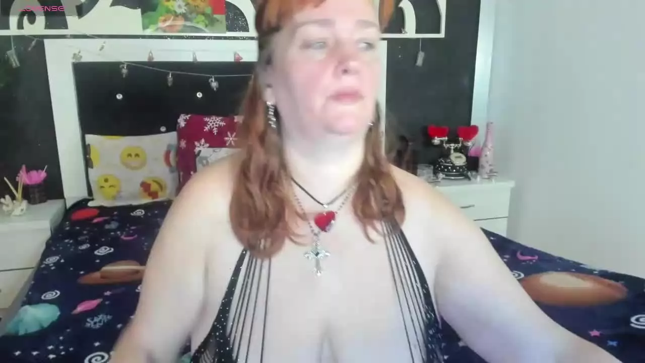 Offline SinFullTitsDD on Streamray