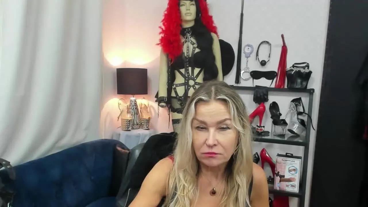 Offline smileCRYSTAL on Streamray