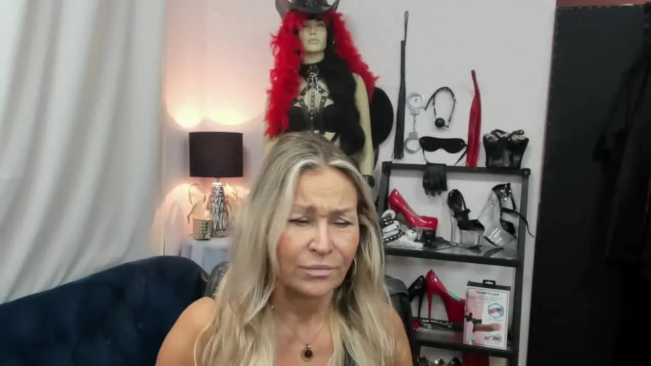 Offline smileCRYSTAL on Streamray