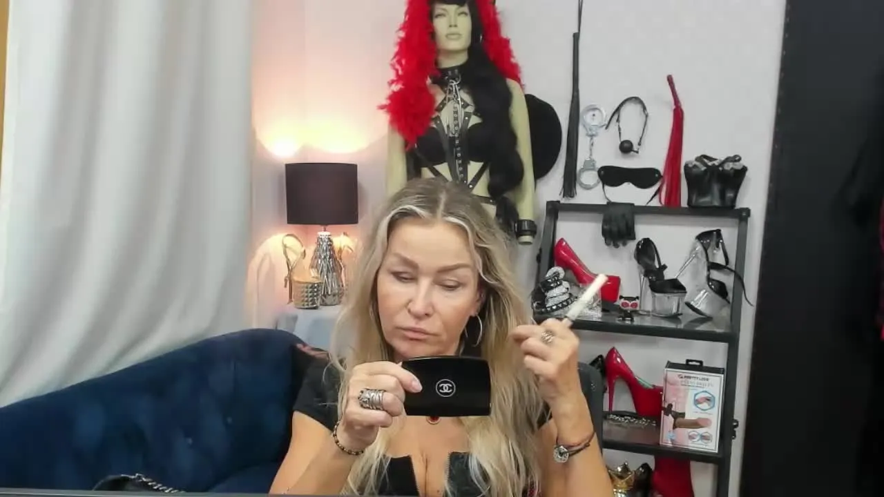 Offline smileCRYSTAL on Streamray