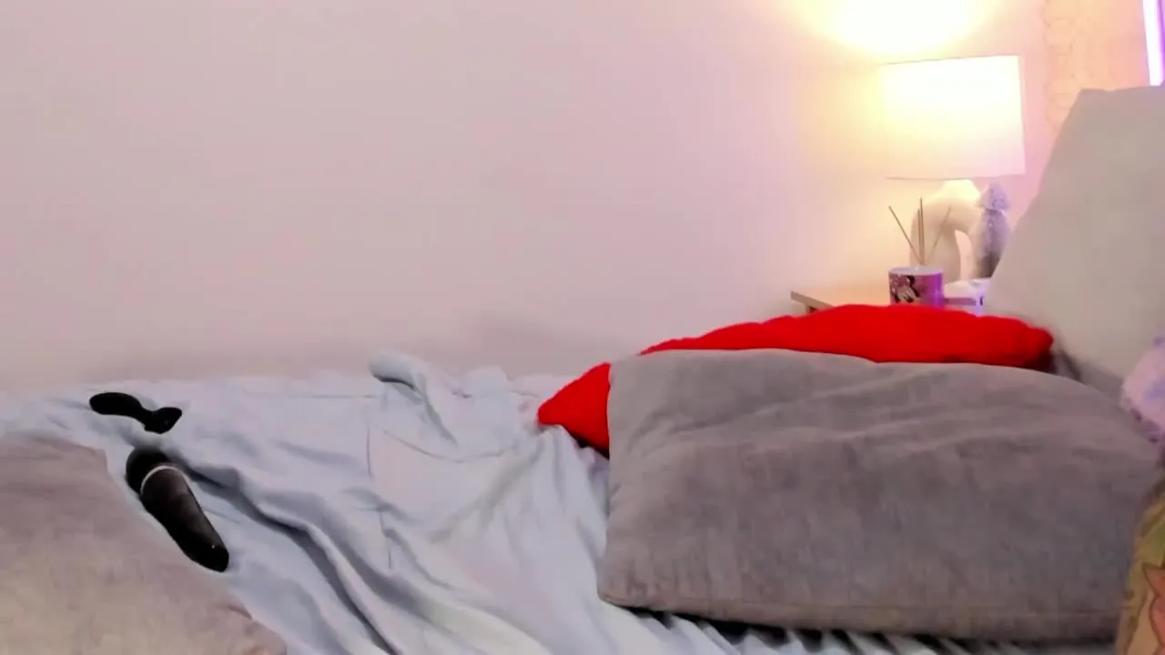 Offline Succubus_Dolly on Streamray