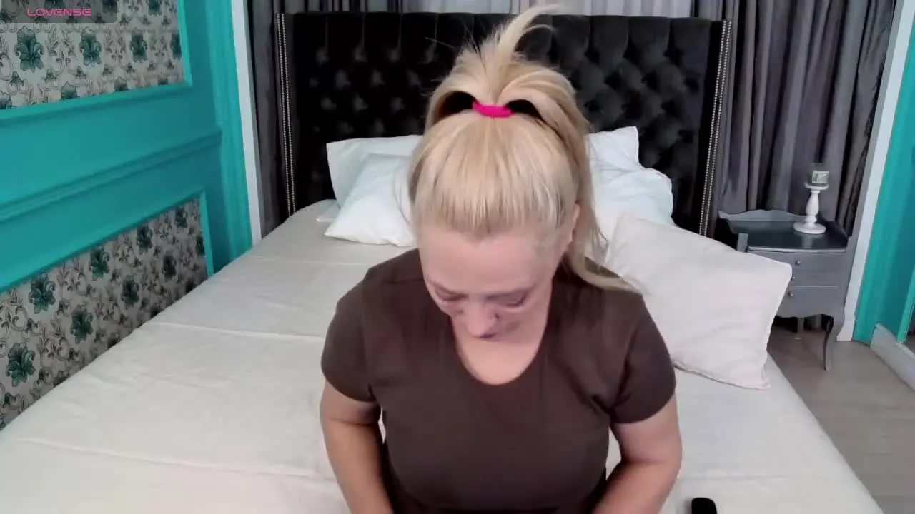 Offline SusanSwann on Streamray