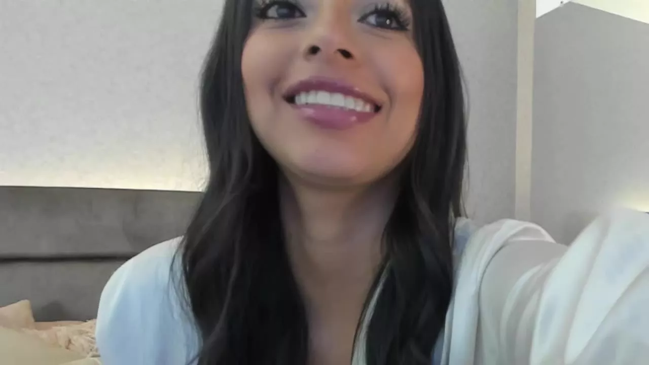 Offline valeryferrera on Streamray