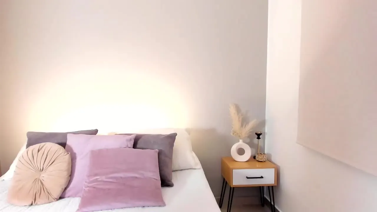 Offline valeryferrera on Streamray