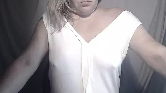 1BECHA1 from StripChat is Freechat