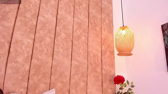 Freechat _alishaa_c on StripChat