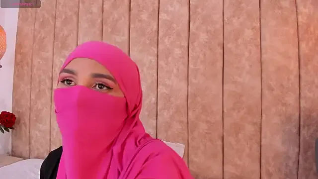 Freechat _alishaa_c on StripChat