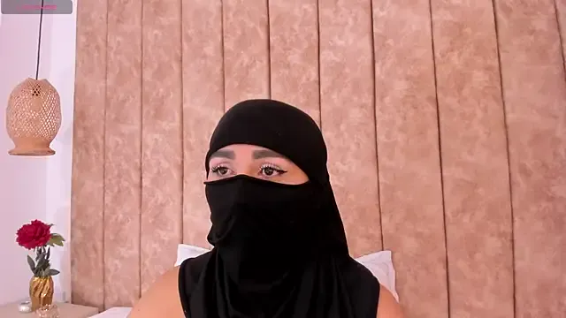 Freechat _alishaa_c on StripChat