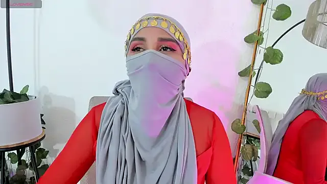 Freechat _alishaa_c on StripChat