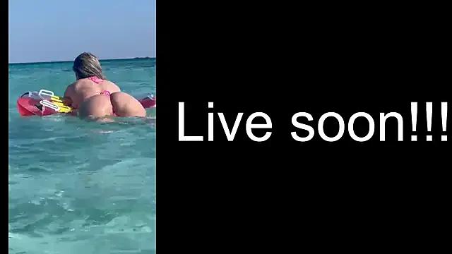 _Allie_ from StripChat
