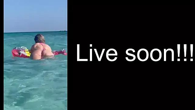 _Allie_ from StripChat