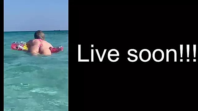 _Allie_ from StripChat