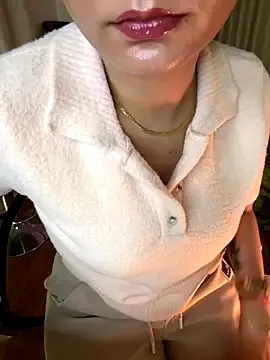 Freechat _Lunaaa on StripChat