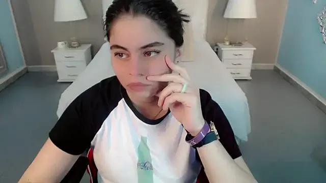 _Maddison_Ivanova_ from StripChat is Freechat