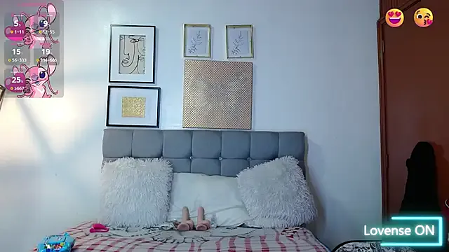 Freechat _naomi_s on StripChat