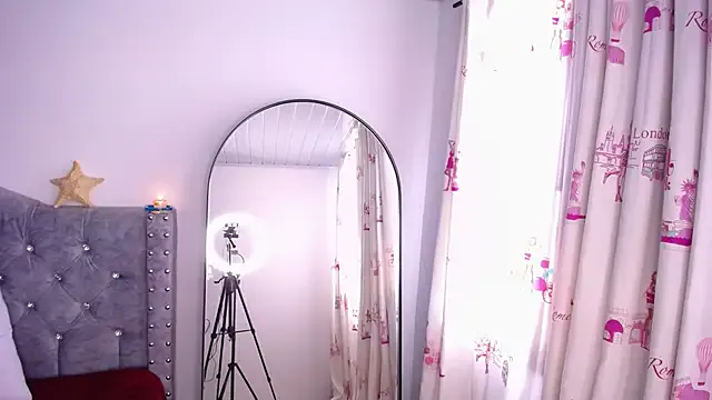 Freechat _Pariiss on StripChat