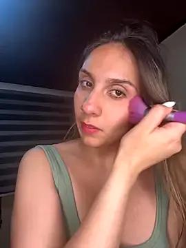 _Sarah_honeey_ from StripChat is Freechat