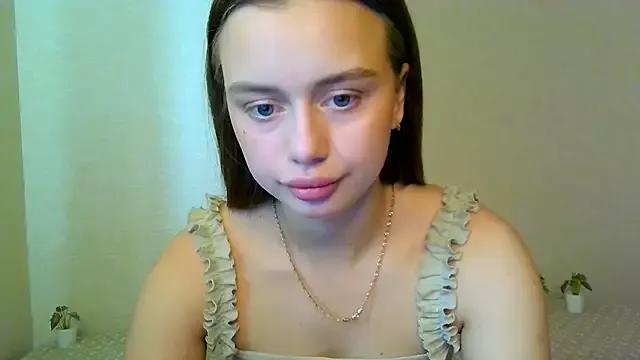 _tulipI8_Jess_beautiful from StripChat is Freechat