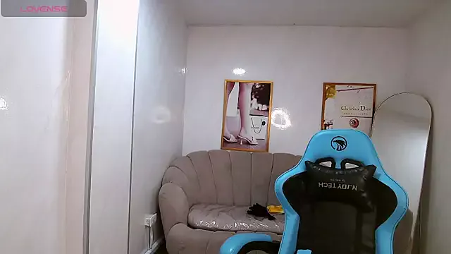 Freechat _wendy_b on StripChat