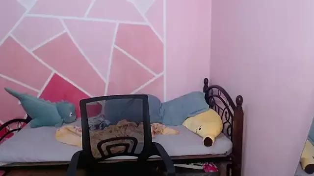 aaliyah_walker from StripChat is Freechat