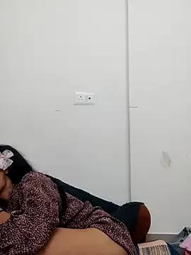 AceroseEmilyAmoDiva from StripChat is Freechat