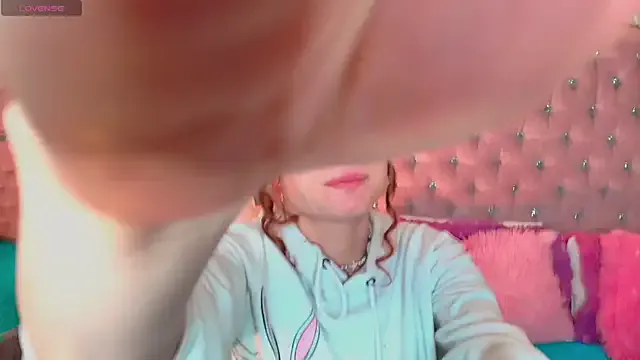 Freechat AdelaineBest on StripChat