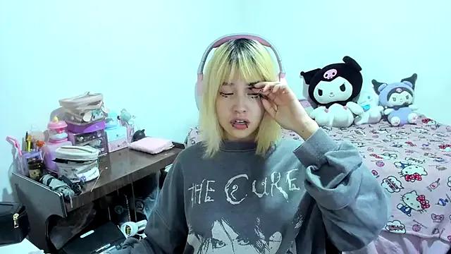 Akane-Mou from StripChat